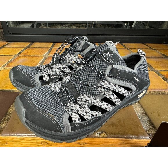 Youth 4 Chaco Outcross 2 Black Grey Athletic Water Shoes - Picture 4 of 9